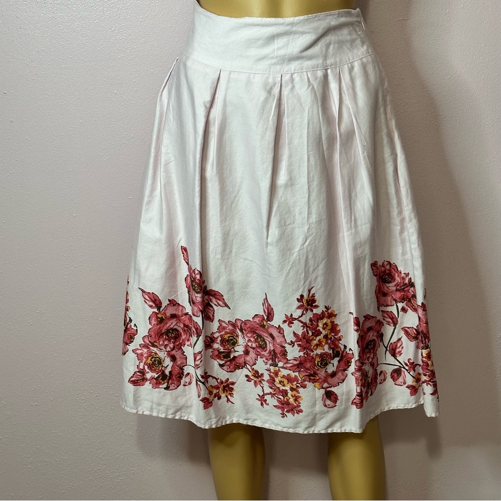 floral print skirt